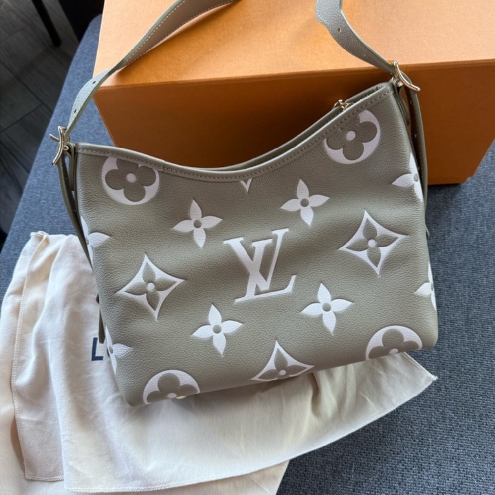 Louis Vuitton Tan and White Shoulder Bag with Monogram Pattern